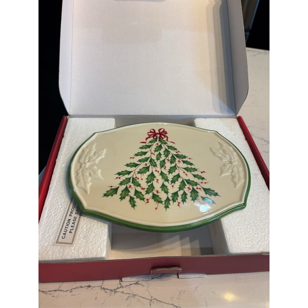 Lenox Holiday Oval Trivet Platter Holly Christmas Tree Ceramic 8.5 Inch
